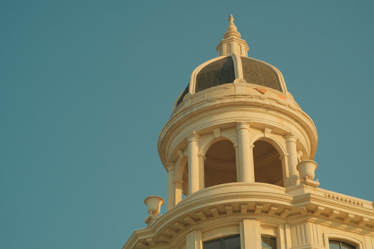 c-corporation-key-advantages-drawbacks-and-tax-considerations